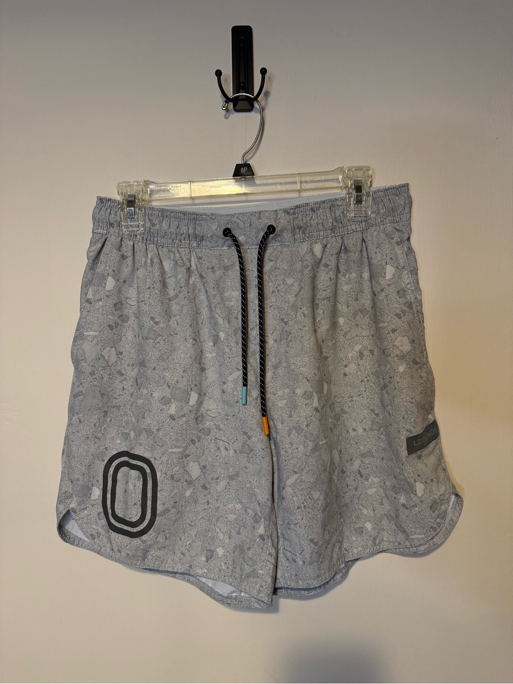 Legends Overtime 7” Luka Shorts Gray Terrazo Print Drawstring Size Medium